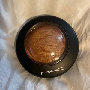 MAC GOLD DEPOSIT